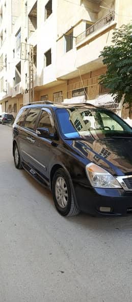 كيا كرنفال 2012