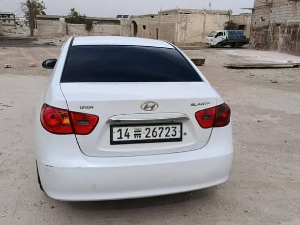 هونداي ألنترا 2011