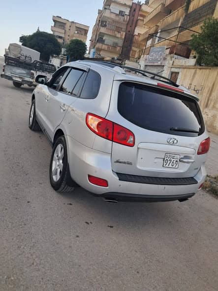 هيونداي سانتا في 2009