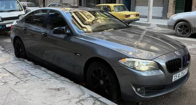 بي إم دبليو 520d 2011