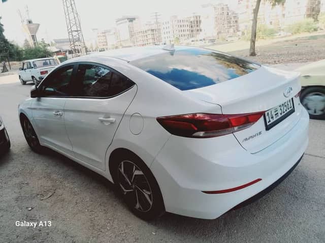 هيونداي افانتي 2018