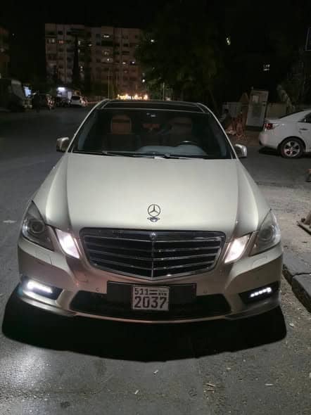 مرسيدس E300 2012