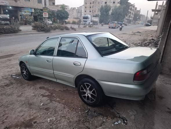 بروتون ويرا 2005