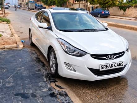 هيونداي إلنترا 2012