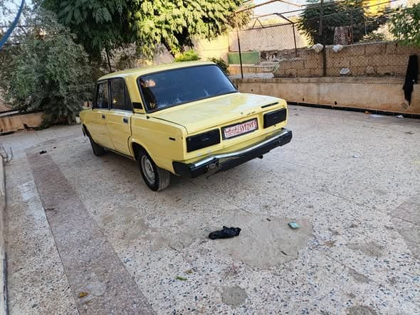 لادا ٢١٠٥ 2001