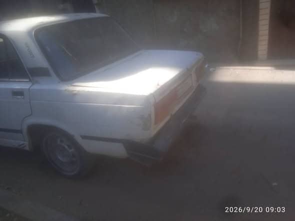 لادا 2107 1985