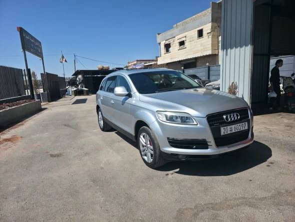آودي Q7 2007