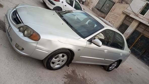 كيا شوما 2001