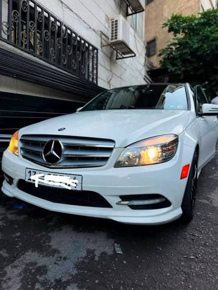 مرسيدس C300 2011