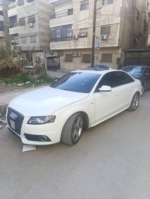 أودي A4 2012