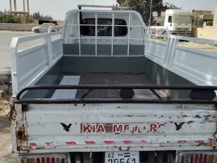كيا K2700 2003