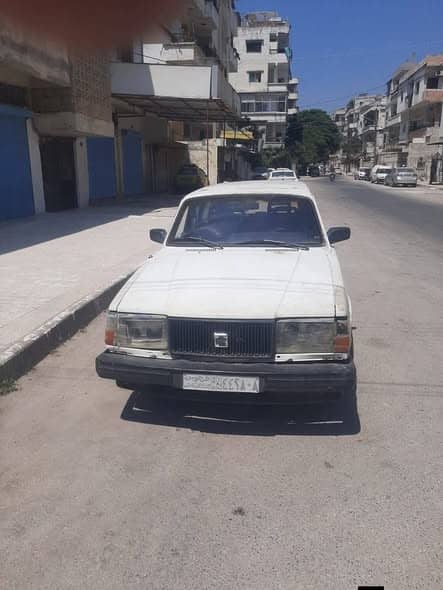 فولفو 245 1977