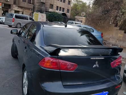 ميتسوبيشي لانسر 2008
