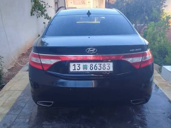 هيونداي أزيرا 2012