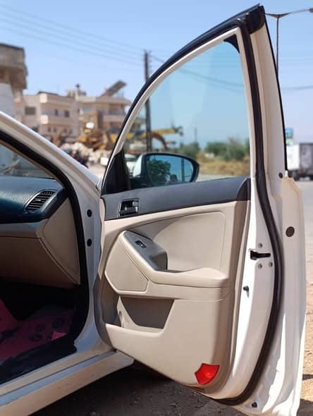 كيا أوبتيما 2011