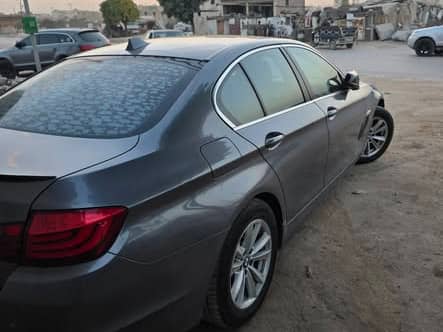 بي ام 520 2011