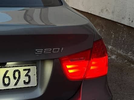 بي إم دبليو 320 2011