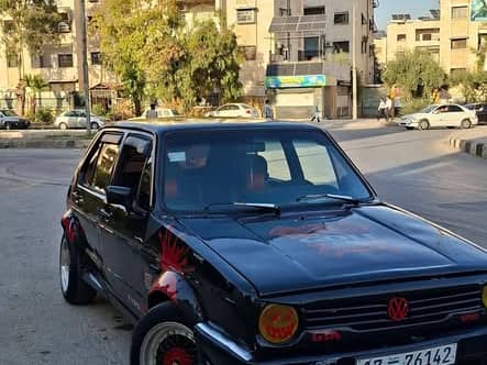 فولكس فاجن جولف 1977