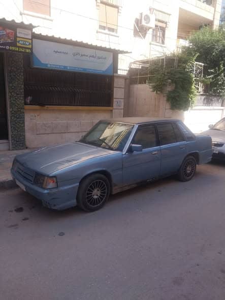 مازدا 929 1983