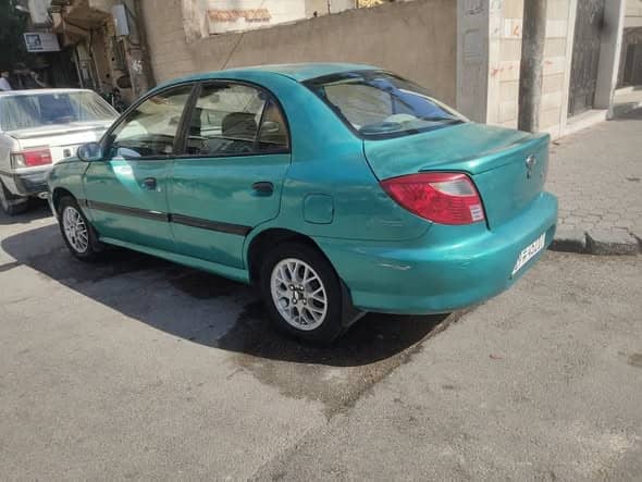 كيا ريو 2001