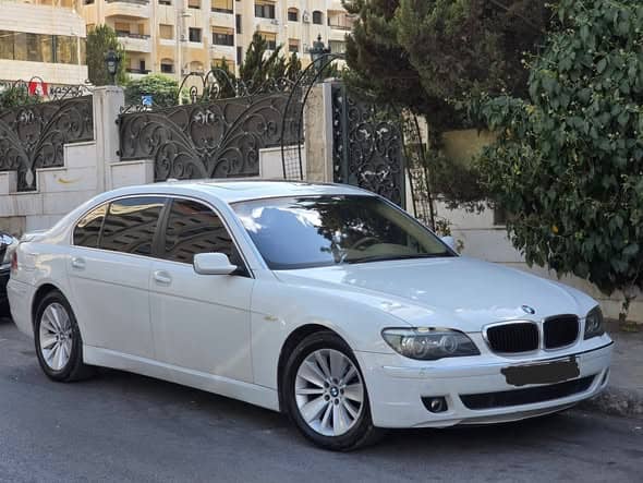 بي إم دبليو 730 2008
