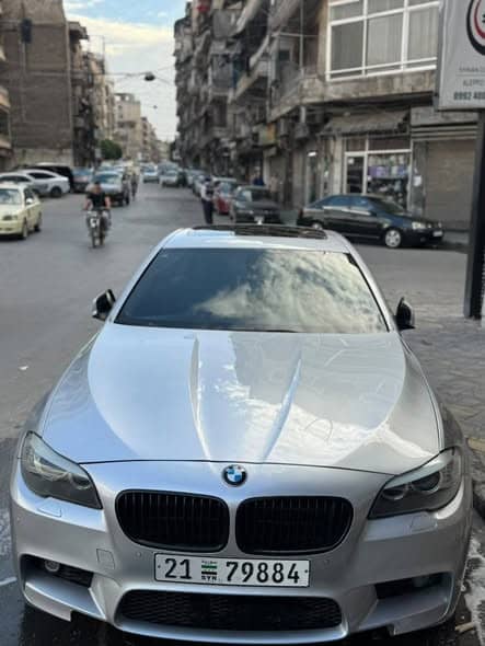 بي إم دبليو 528i 2011