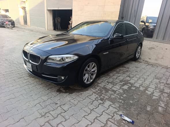 بي إم دبليو 520d 2011