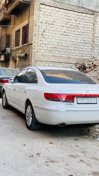هوندا ازيرا 2009