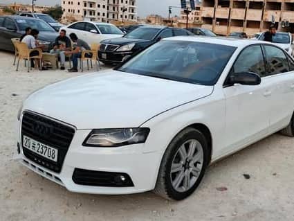 أودي A4 2012