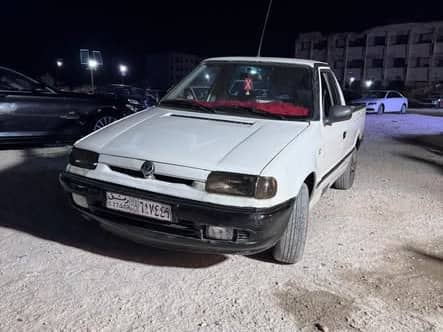 سكودا Pickup 1999