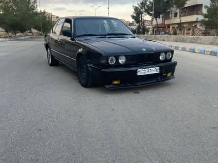 بي إم دبليو 735 1993