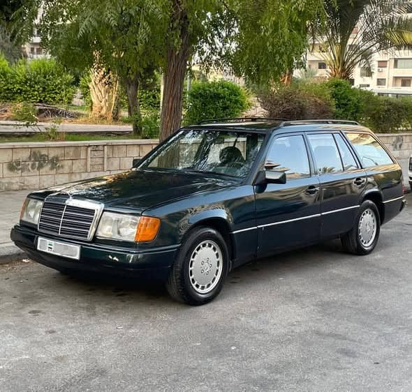 مرسيدس 300 1989