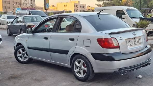 كيا ريو 2009