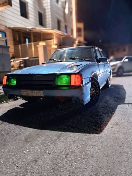 مازدا 929 1983
