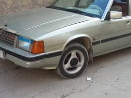 مازدا 929 1983