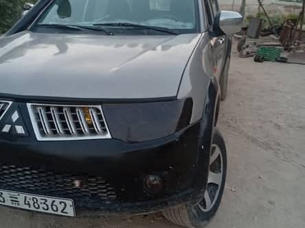 ميتسوبيشي L200 2004