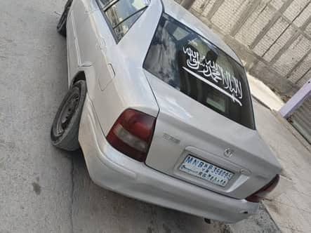 مازدا 323 2005