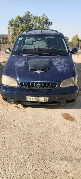 كيا كرنفال 2001