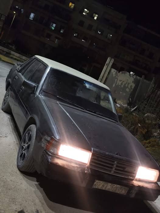 مازدا 929 1983