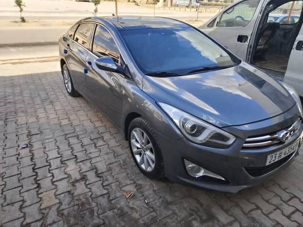 هيونداي i40 2012