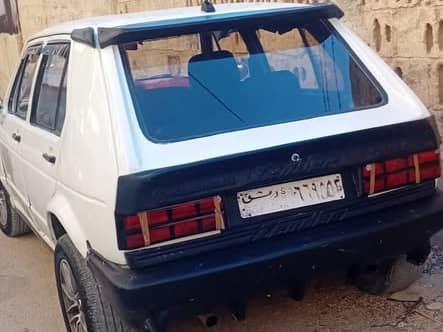فولكس فاجن جولف 1976