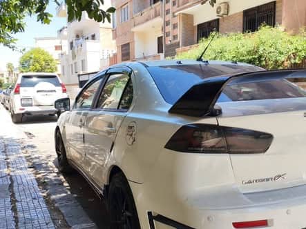 ميتسوبيشي لانسر 2016