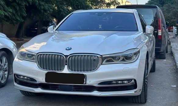بي ام دبليو 750li 2016