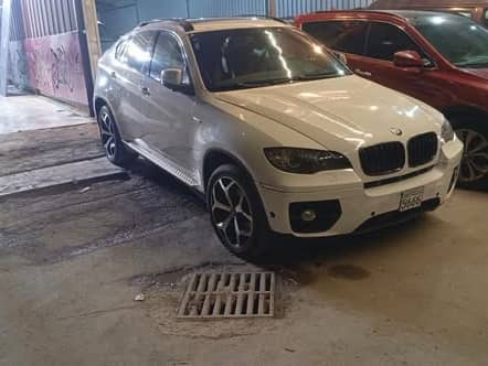 بي إم دبليو X6 2012