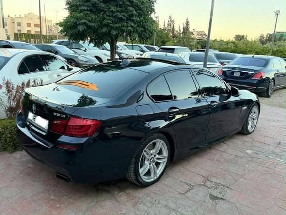بي إم دبليو 550 2011