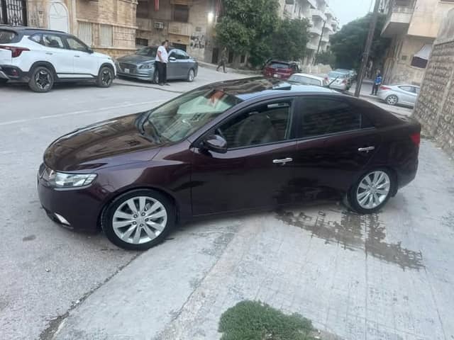 كيا فورتي 2010