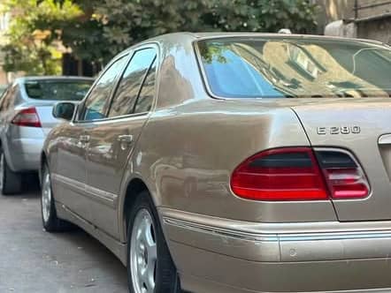مرسيدس E280 2000
