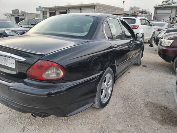 جاكوار X-Type 2004