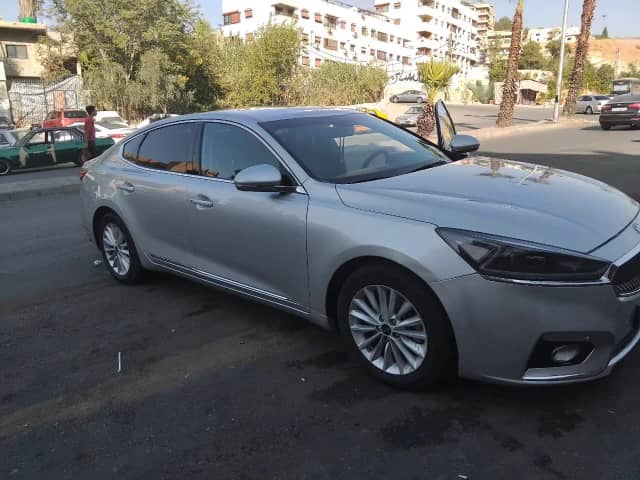 كيا k7 2018 بحالة ممتازة