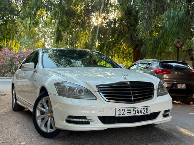 مرسيدس-بنز S-Class 2011 بحالة ممتازة